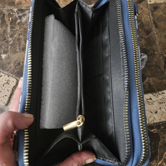 LONDON FOG DIANA SIGNATURE DOUBLE ZIP CROSSBODY BAG AND WALLET COMBO NWT - Picture 5 of 6